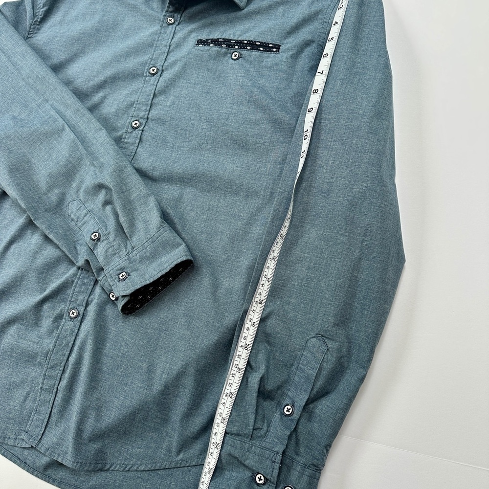 Men’s Craft + Flow Long Sleeved Shirt
Size Large​​ - Picture 2 of 7